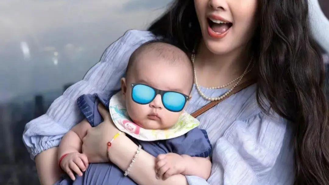 郭碧婷|郭碧婷：生二胎产后首露面，评论区留下1万句脏话