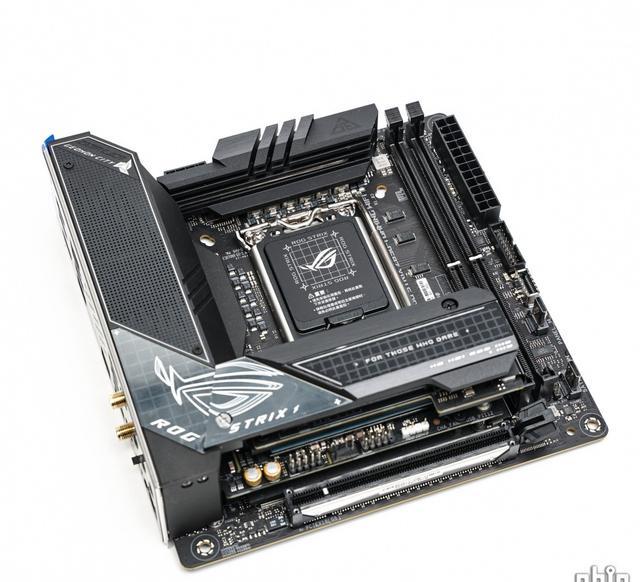 主板|桌搭竞装必备华硕主板可颜能战真潮玩