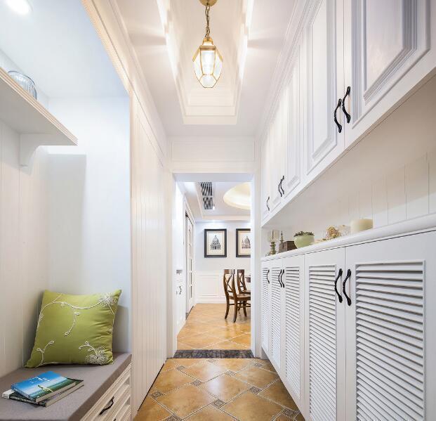 入户还在装鞋柜?其实一点都不实用,直接打一排柜子好处更多!