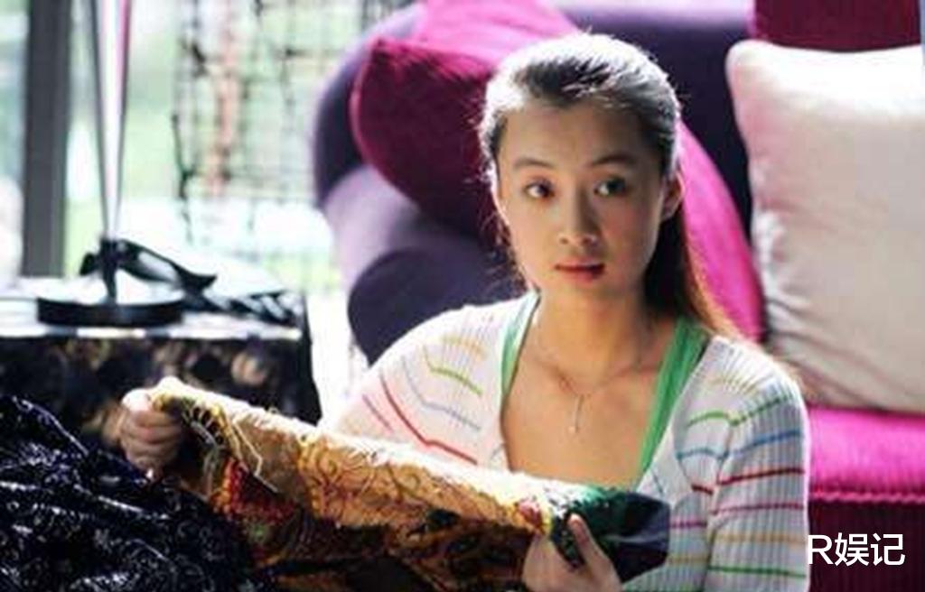 徐梵溪|徐梵溪：出道16年改名仍不红，前男友高调娶李小冉，年近40仍单身