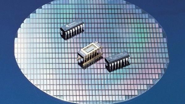 芯片|芯片利润下滑，三星和 SK 海力士计划采购更少的硅晶圆