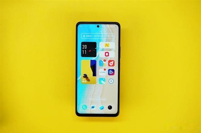 苹果|80W最强充电千元机!vivo Y77评测:首发天玑930温度感人