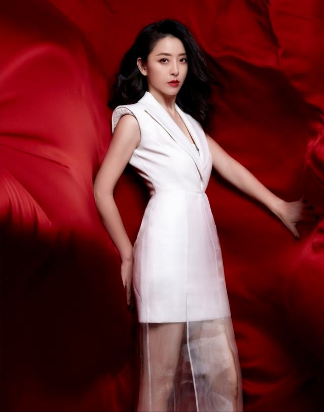 王俊凯|大白牙入赘豪门？王俊凯资源流失？黄小蕾私下爱作妖？