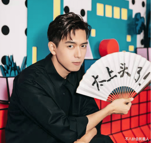 张译|因为穷被女友抛弃，这7位男星后来爆红，狠狠“打”了女友的脸