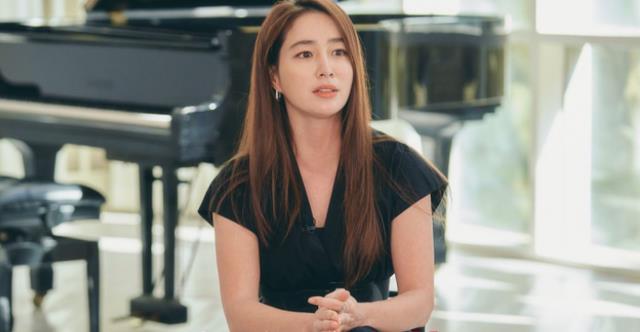 李珉廷|李珉廷出名IG留言超有趣，爆料与好友孙艺珍之间有暗号