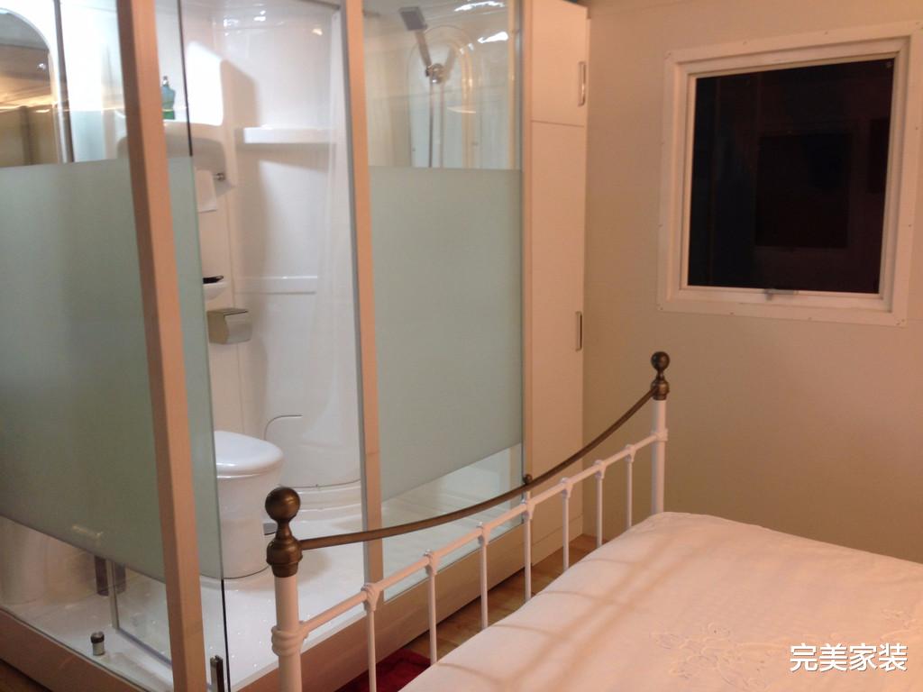 卫生间钢化玻璃门会自爆？为了自己和家人的安全，这些知识要牢记