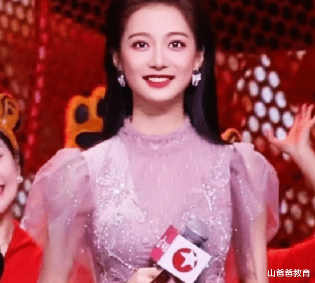 东方卫视春晚|冯琳再现2023东方卫视春晚,距离C位还有很长的路,但未来可期