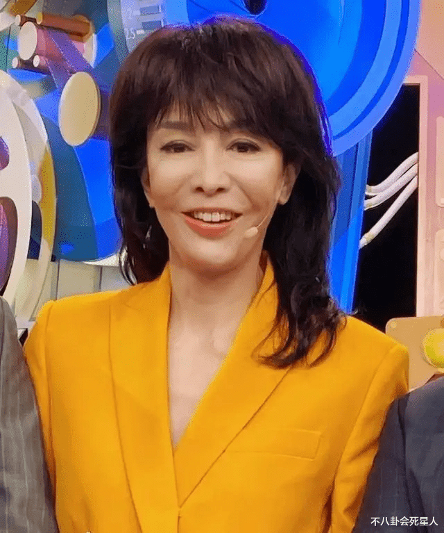 董洁|骨瘦如柴成为中老年女星颜值“杀手”,身材干瘪,脸部崎岖,憔悴