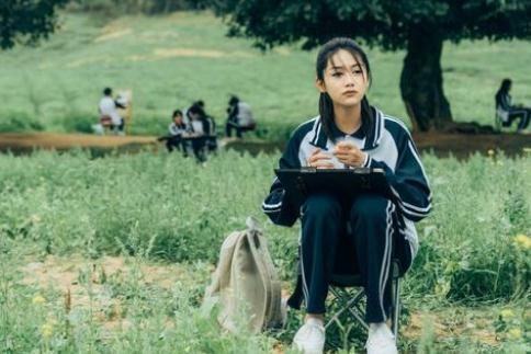 金世佳|劝王传君“走出来”的金世佳,为什么自己却停在了原地?