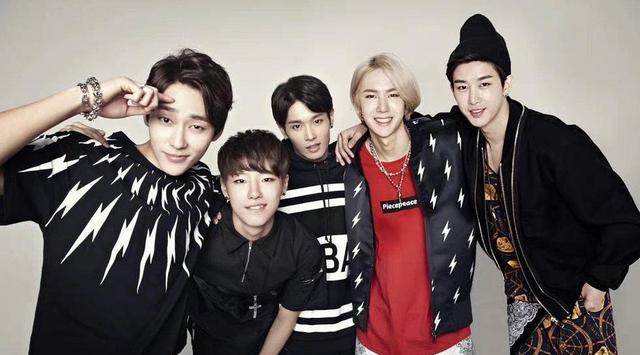 王一博|昔日队友直播间放王一博歌曲，网友感叹，今非昔比适可而止