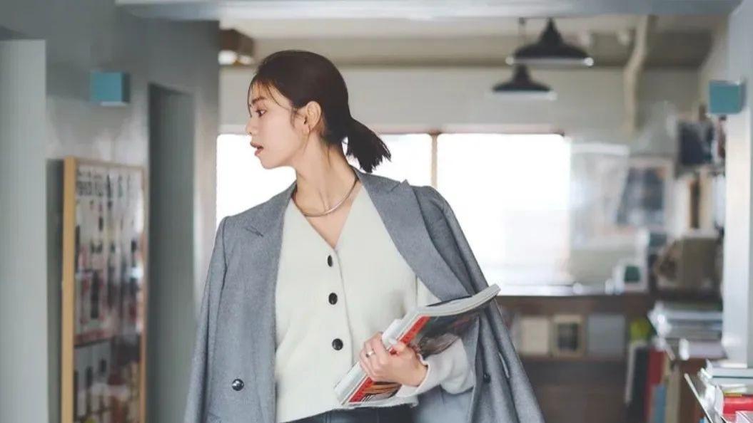 穿衣搭配|职场人怎么穿出“贵气”？4个技巧就能提升气质和质感