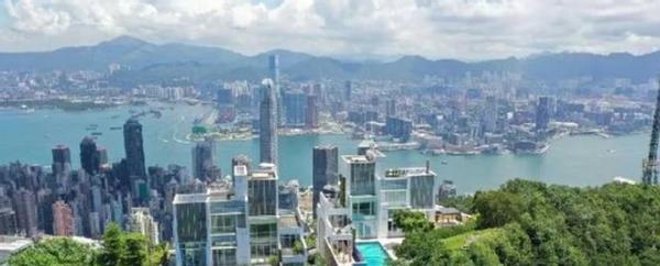 周星驰|走进周星驰在香港的家，深居简出住在山上，平时出门喜欢骑自行车