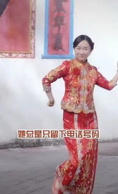 谭松韵|霍思燕好被动!主动挎着杜江胳膊不舍得撒手,杜江一脸高冷显冷漠