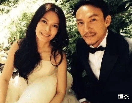 钟镇涛|6位娶了“自家经纪人“的男星，个个出乎意料，对对幸福美满