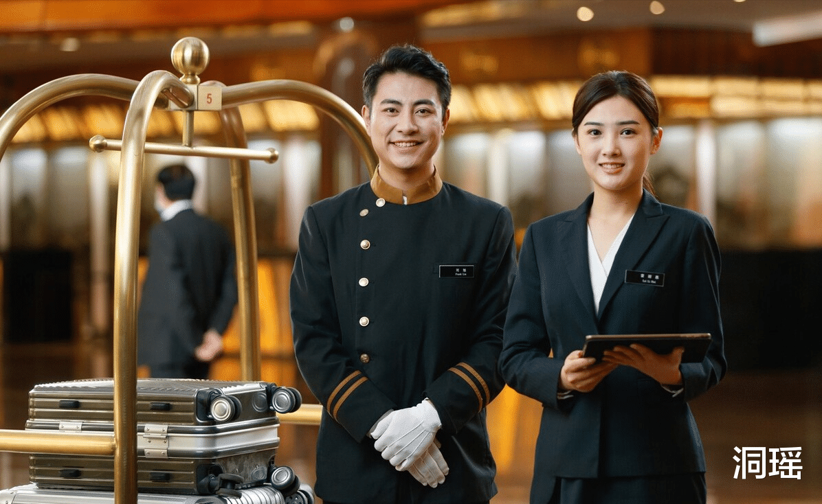 |非夫妻出门旅游,酒店能住一个房间吗?前台小妹:注意5点