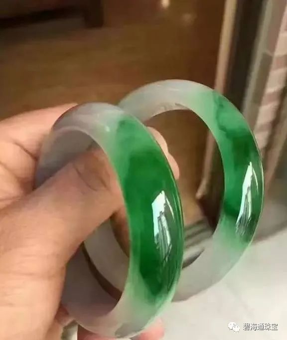 翡翠|项京讲堂-阳绿手镯制作过程