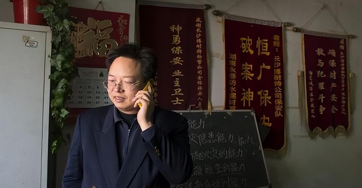 保安|张晓勇:毕业于国内的名校,为何辞掉高薪工作回家乡当一名保安?