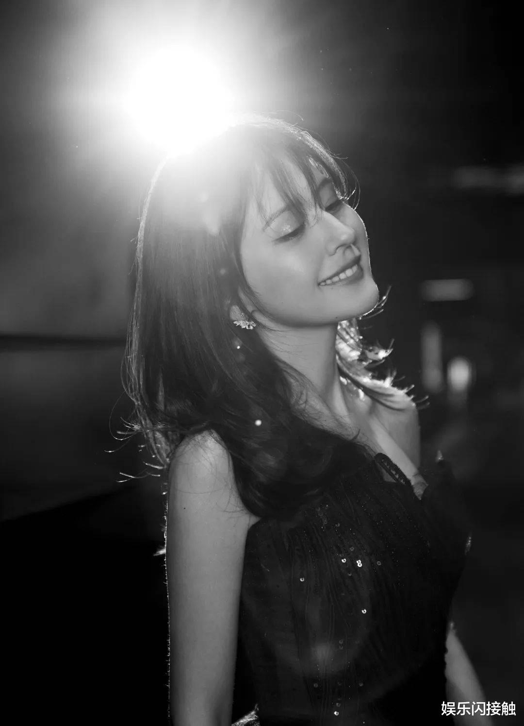 龙之家族|34岁未婚生子后爆火,如今拿下视后,网友:她的福气,果然在后头!