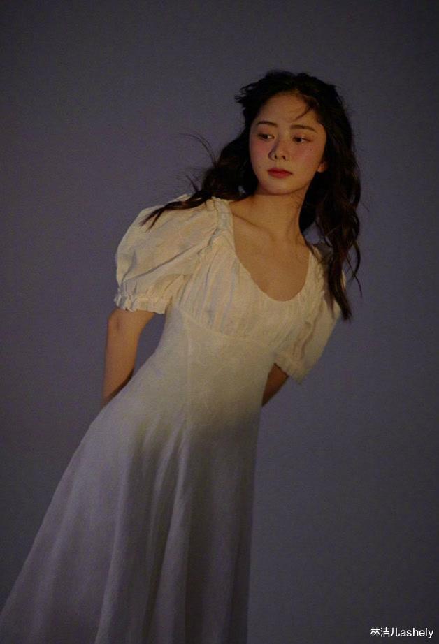 腮红 谭松韵李一桐都爱上日系宿醉妆？想get同款，关键就在腮红修容术