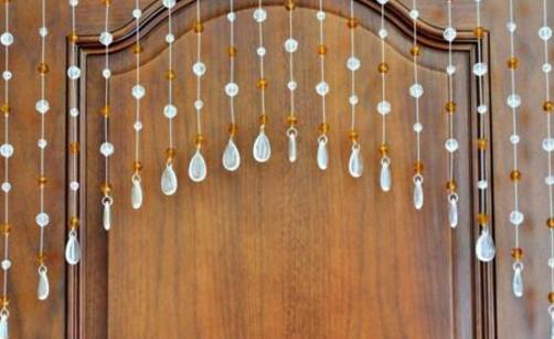 穷人在家门口放了这几样东西,越住越富裕,有钱人一看就懂!