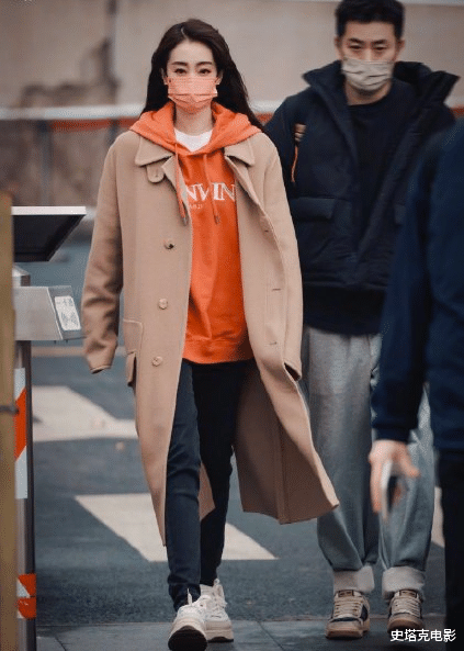 春晚|春晚彩排：刘涛大气，赵丽颖可爱！而最大的赢家却是这两位女士