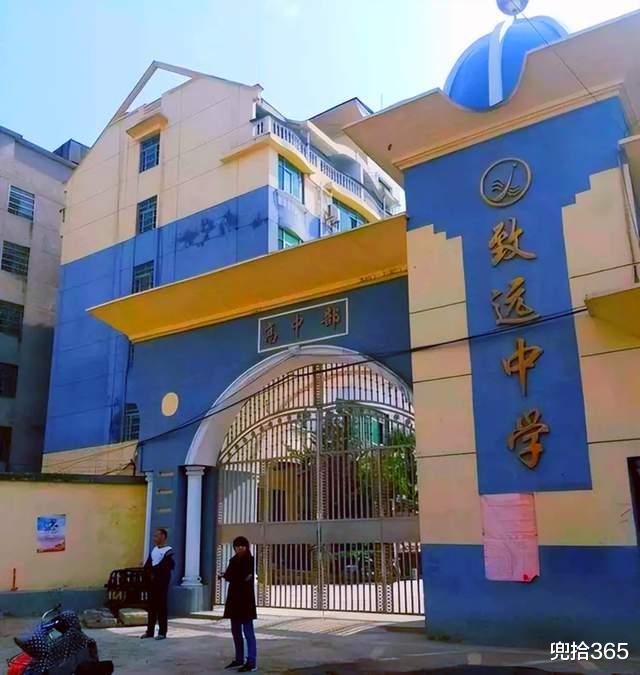 胡鑫宇失踪真相呼之欲出?SUV司机照片曝光,“吹哨人”持续发声
