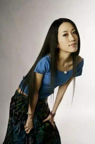 窦唯|窦唯：我愧对孤独母亲，余生为4个最爱的女人而活