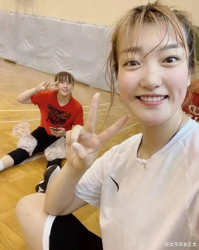 中国女篮|中国篮坛27岁女神晒美照！回眸一笑百媚生，被球迷表白，至今单身