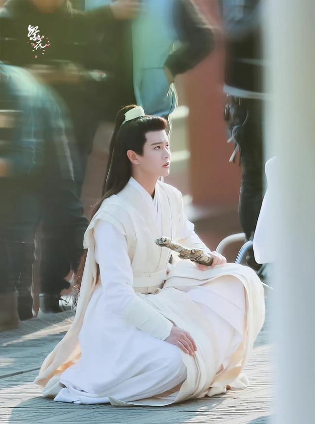 任嘉伦|他在这部剧里贡献了最好的演技，但有一处细节的处理很失败