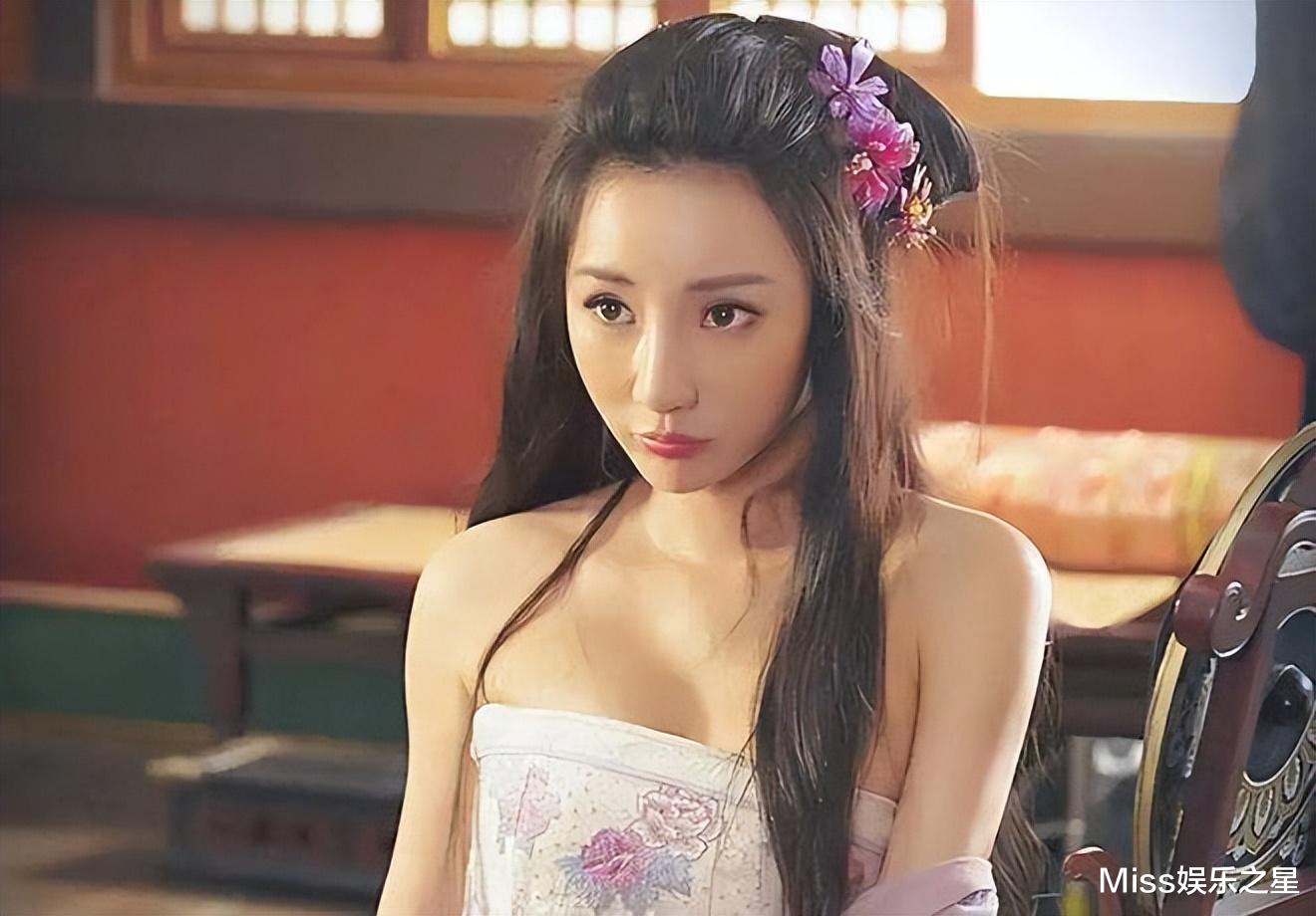 徐冬冬|柳岩拒绝出演的票房神剧，徐冬冬果断接手，一出场就抢走女主风头