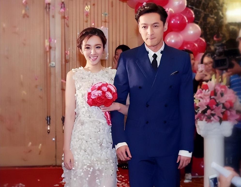 胡歌|胡歌妻子身份被扒!网传21年领证、因猫结缘,女方私生活照曝光