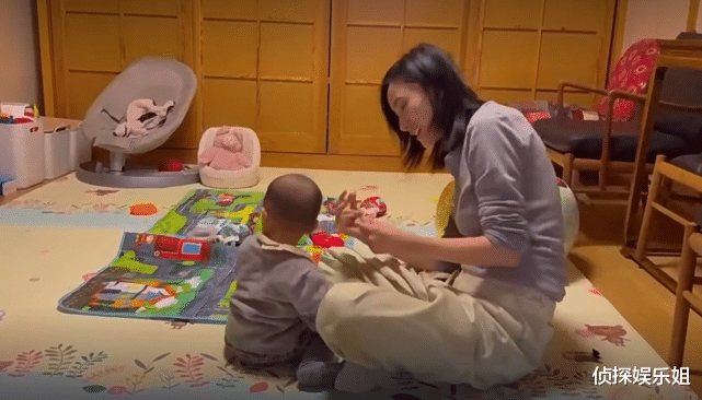 李亚鹏|李亚鹏娇妻晒带娃日常,产后不足一年瘦脱相,小公主光头模样超萌