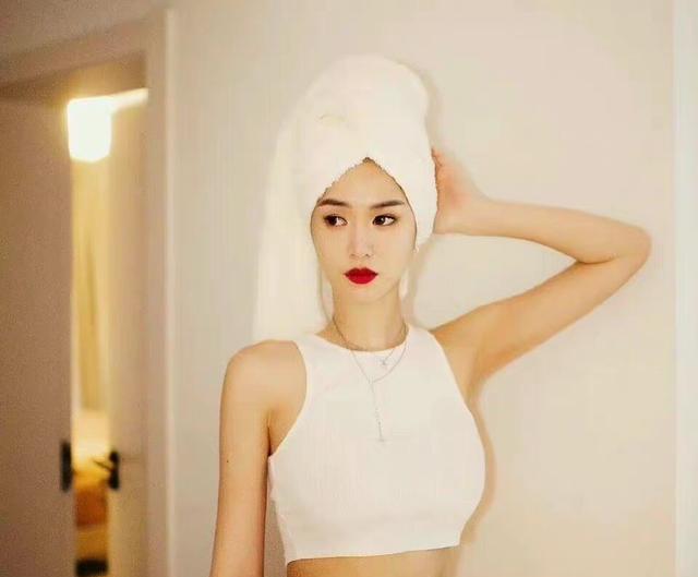 湾湾|瓜田女主角照片首曝光!娱乐圈更多瓜讯来袭,成毅的故事让人笑喷