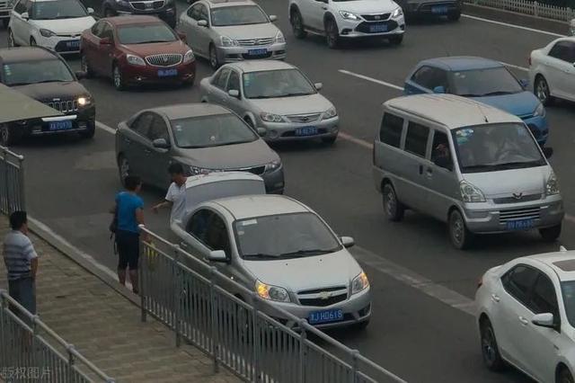 女子坐网约车想用身体“付账”,连套都准备好了