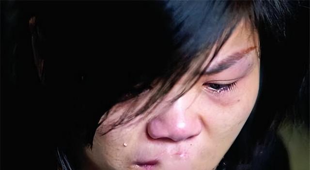 案件:广州一男子跟女富豪家中幽会,表白遭拒后,将其封入水泥桶