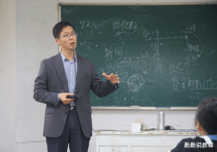 招聘|211大学“招聘条件”上热搜，月薪4000要求博士毕业，本科生更惨