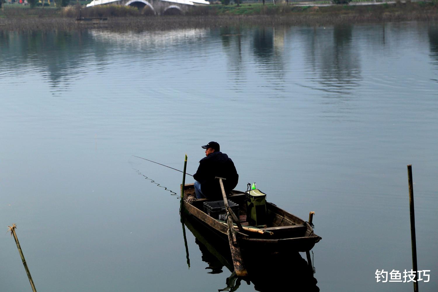 |冬季钓鱼死窝的4个原因,冬季钓鱼想要不死窝,必须掌握的技巧