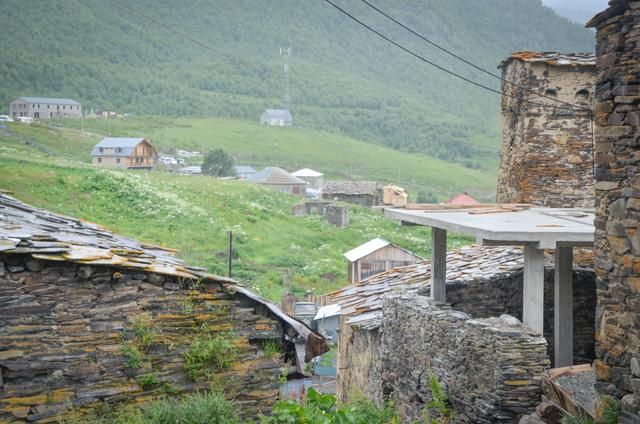 天生丽质|这个地方建起了处处碉楼，居住、掺望、抵御、避难，一塔多用
