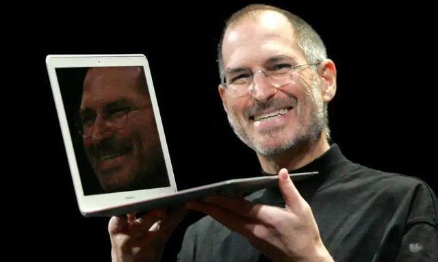 乔布斯|苹果创始人乔布斯：晚年患癌后不愿手术，开始吃素试图饿死癌细胞