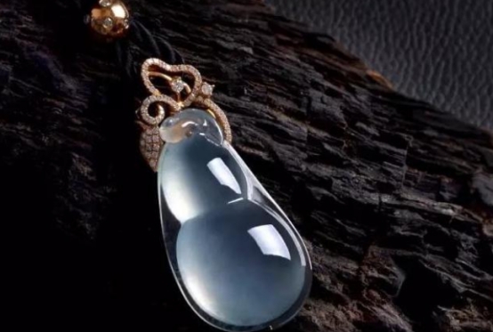 翡翠|翡翠, 五彩缤纷