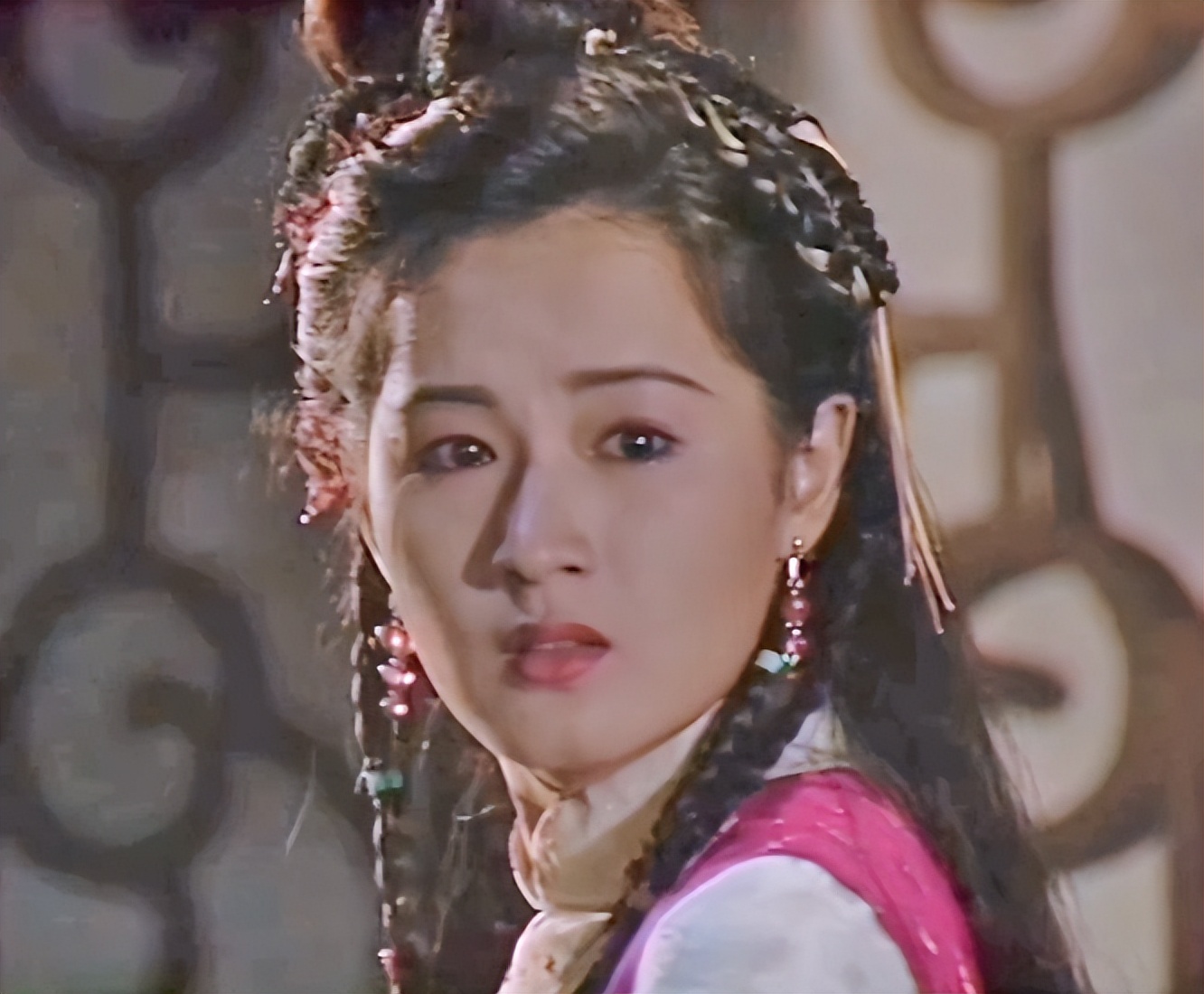 亚视|审美倒退！10位冷门古装美人告诉你，当年剧港演配角的都是啥绝色