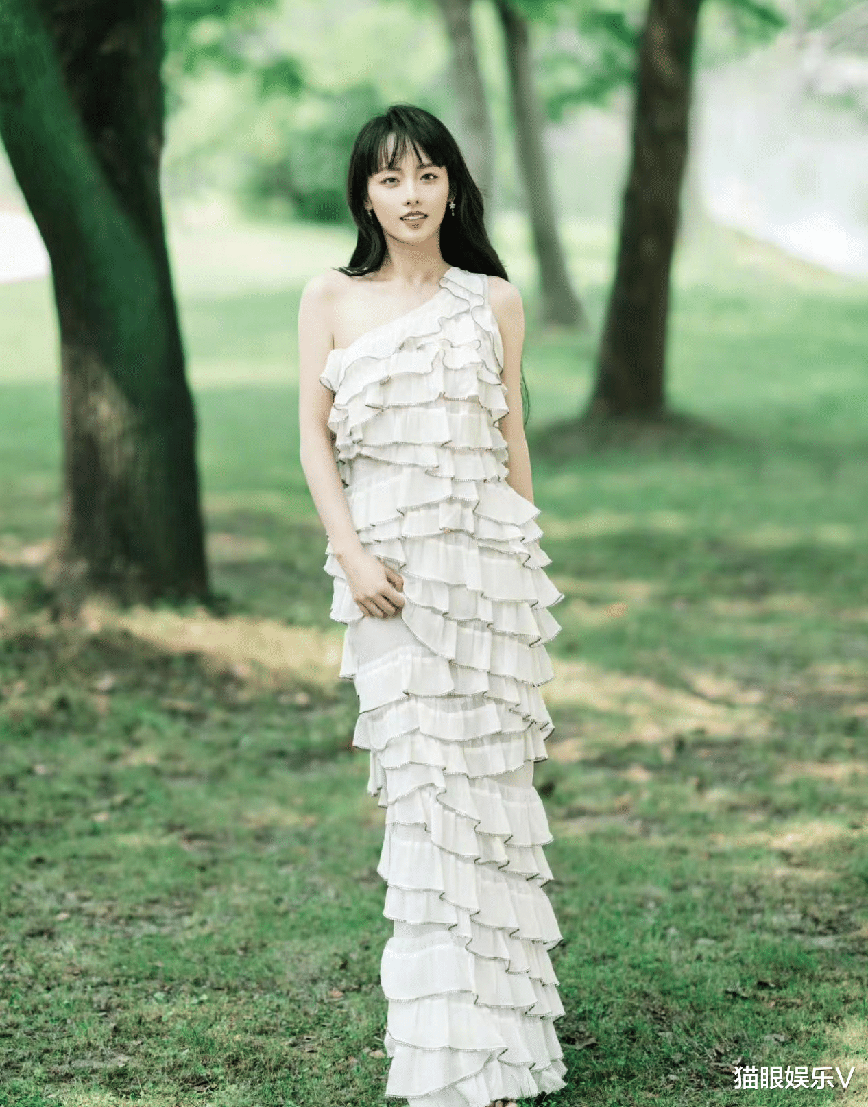 张嘉倪|张嘉倪发文回应暗指婚变！买超出轨女生身份曝光，21岁北电女学生