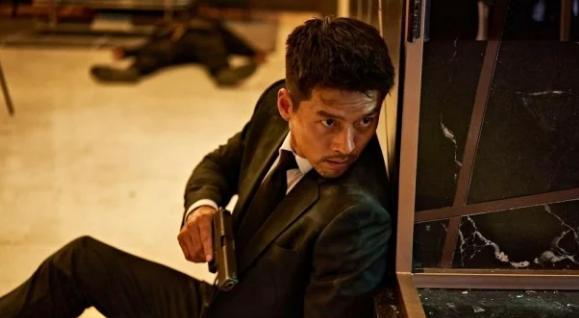 李易峰|孙艺珍怀孕后，玄彬性感躺床＋致命湿发近况照流出！网：不如脱