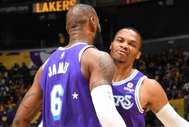 湖人队|官宣！浓眉伤情出炉，NBA名宿看衰湖人，老詹有望冲击得分王