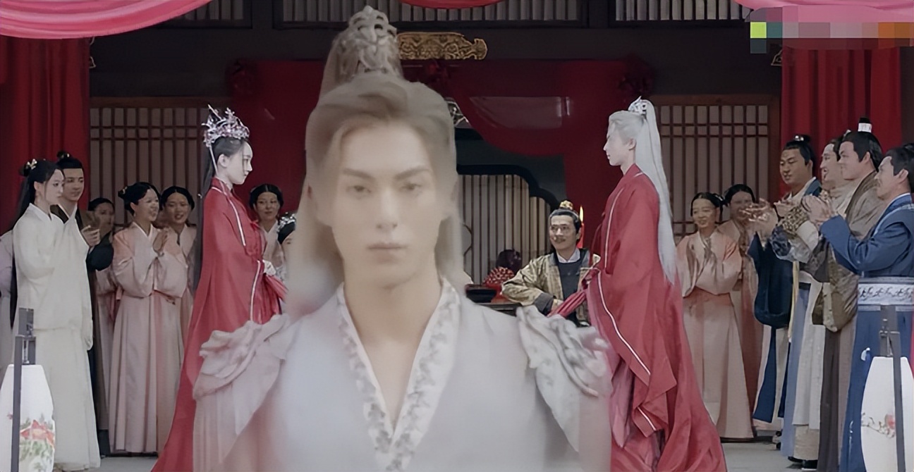 王鹤棣|同样是王鹤棣演的“白发美男子”,《苍兰诀》和《遇龙》区别咋那么大呢