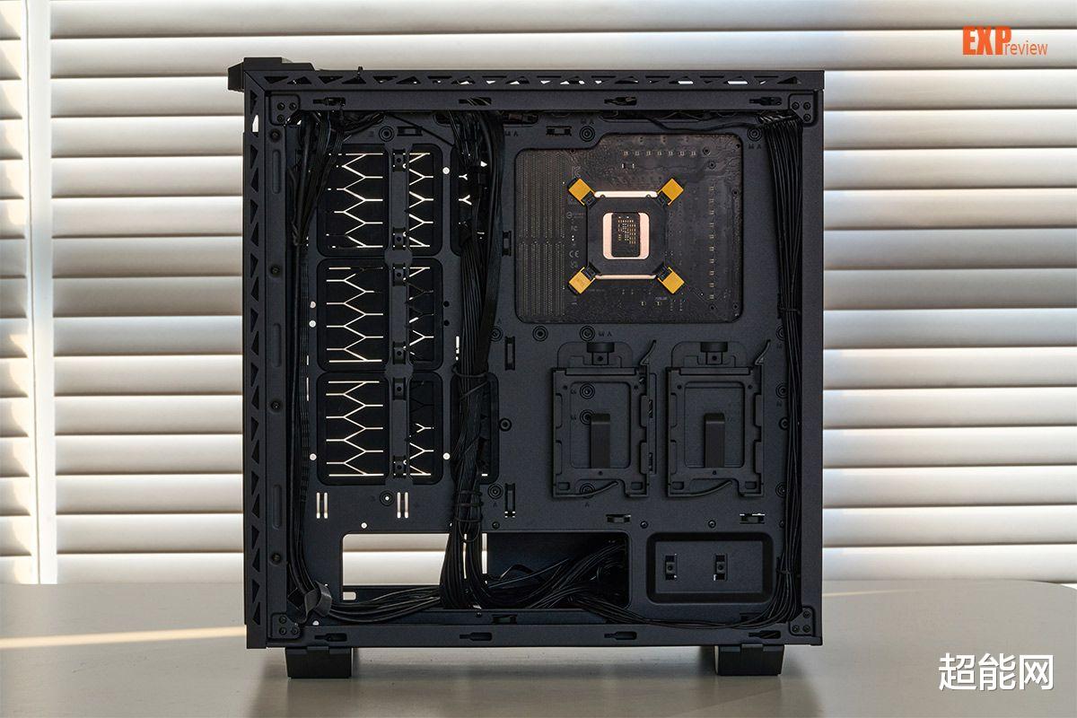 商业综合体|XPG 幻境 全透电竞机箱评测:大气而优秀,高端玩家的首选之一