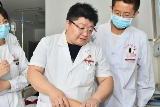 国企|“理想男友”职业排行榜，国企职员不受欢迎，榜首并不意外