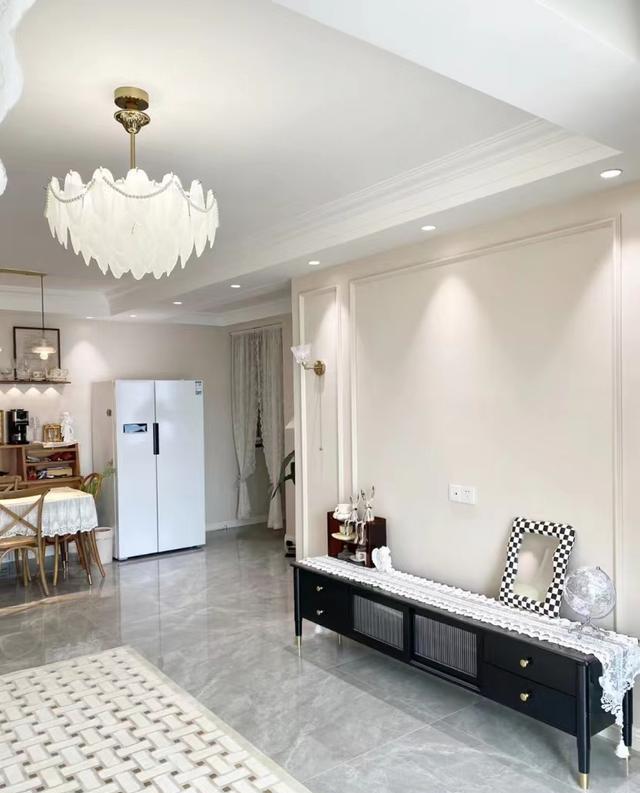 30岁独居女主拒绝“过度装修”,把74家装修得堪称教科书,超羡慕