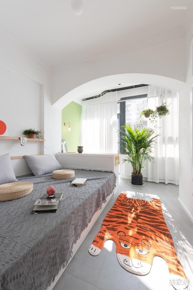 在墙上开个“洞”变出餐厅，榨干45平方所有方寸，想法好独特