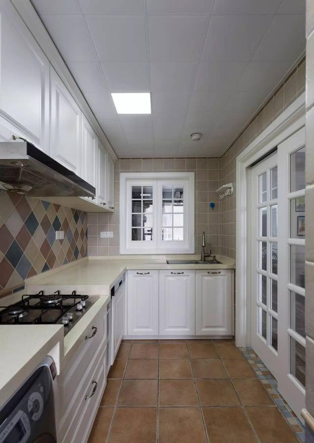 12万打造110㎡简美两居,最喜欢客厅的装修,小鼓凳又萌又时尚!